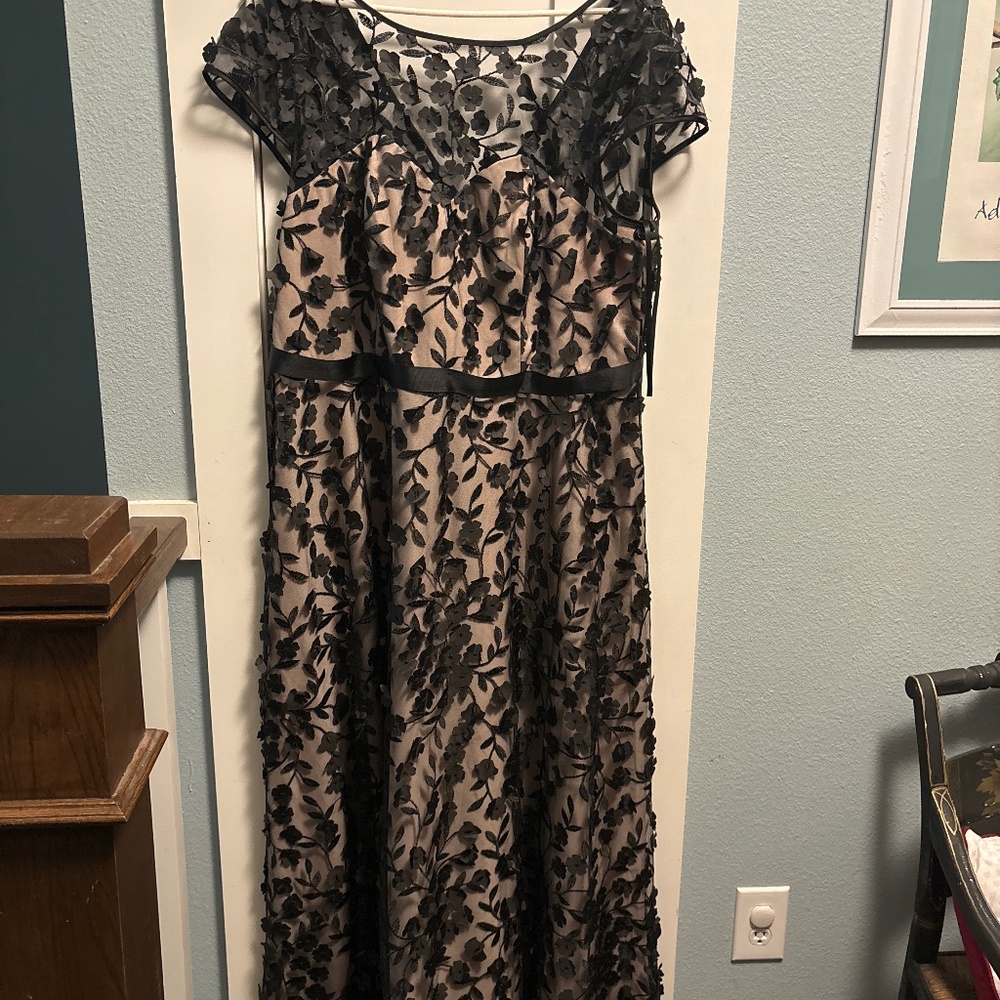 Xscape Gown 3D floral